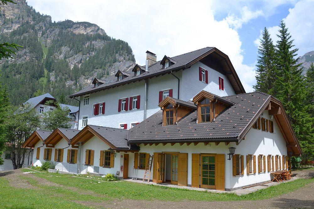 Hotel Croda Rossa Carbonin Esterno foto