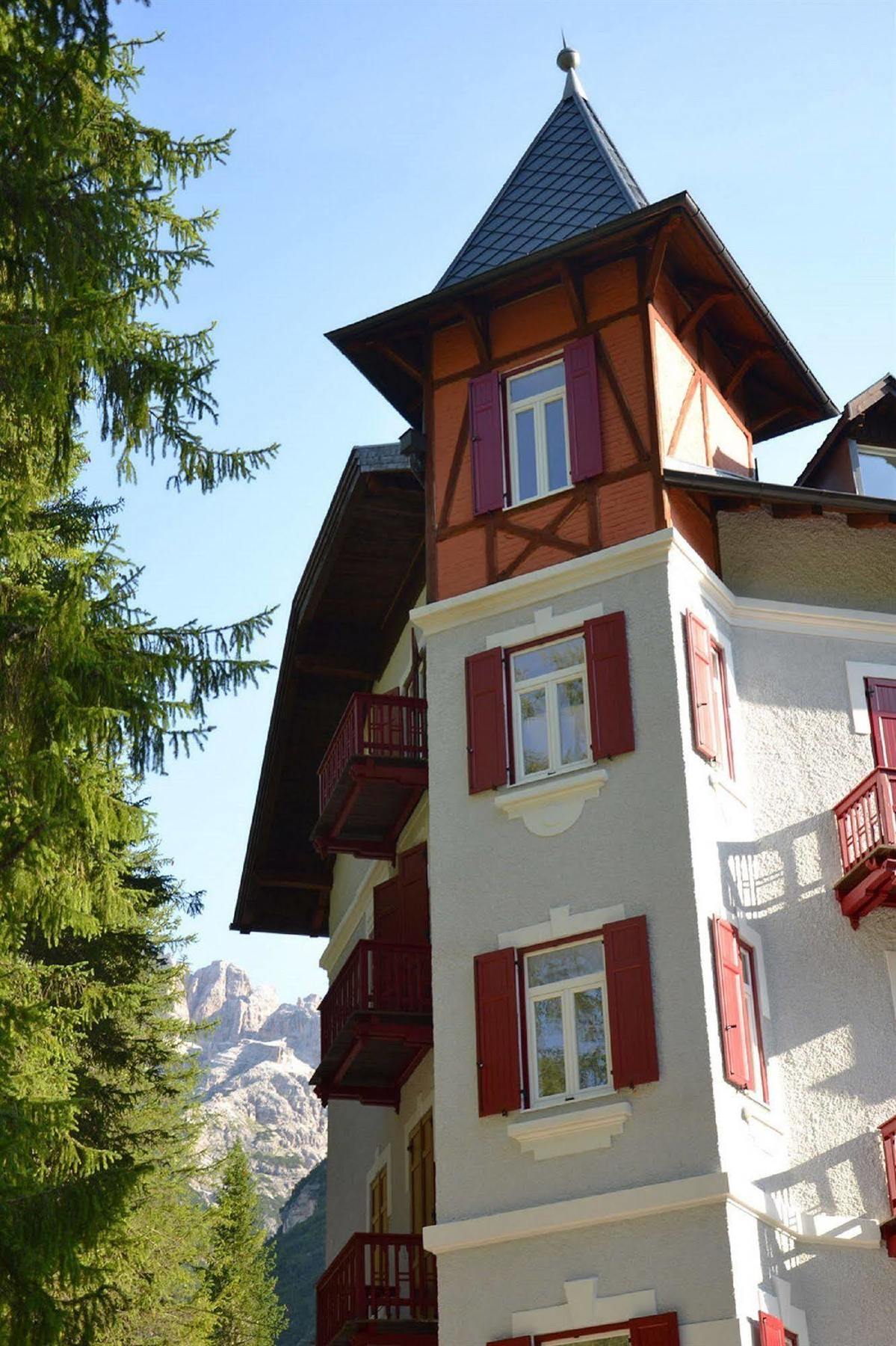 Hotel Croda Rossa Carbonin Esterno foto