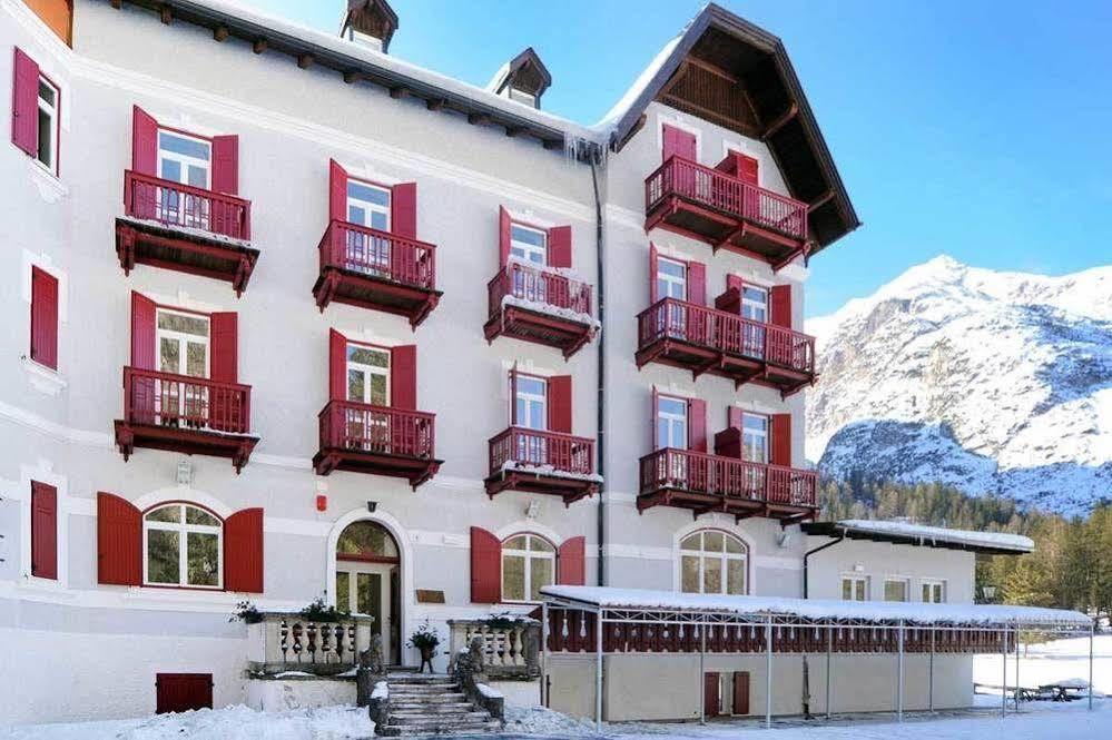 Hotel Croda Rossa Carbonin Esterno foto