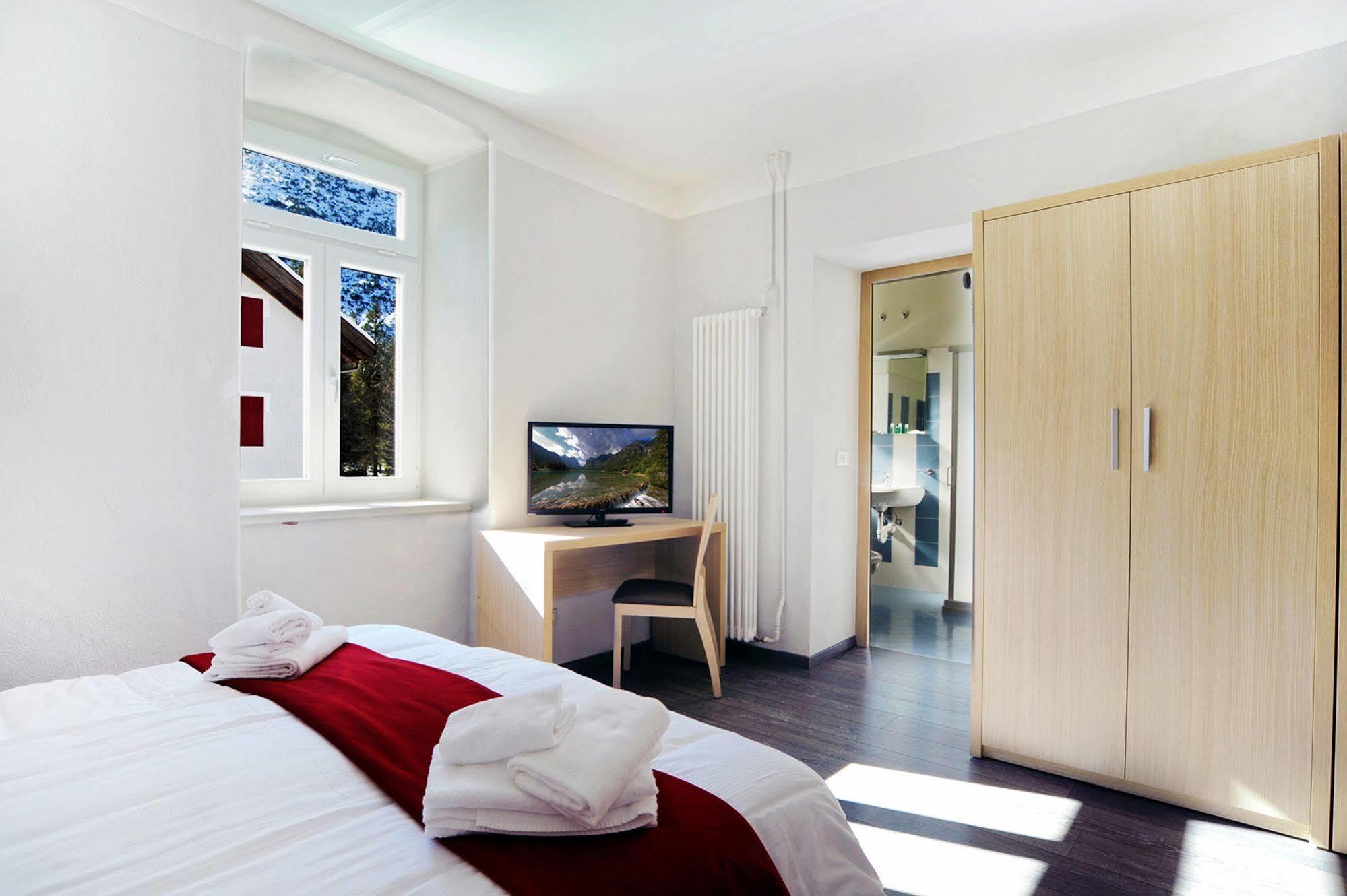 Hotel Croda Rossa Carbonin Esterno foto