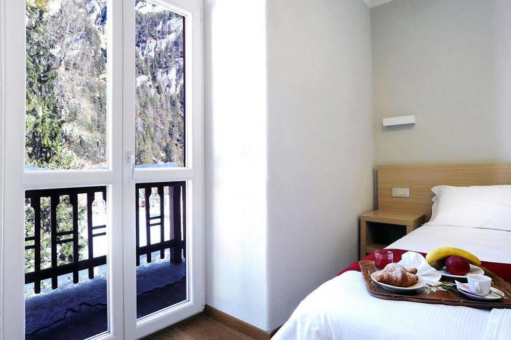 Hotel Croda Rossa Carbonin Esterno foto